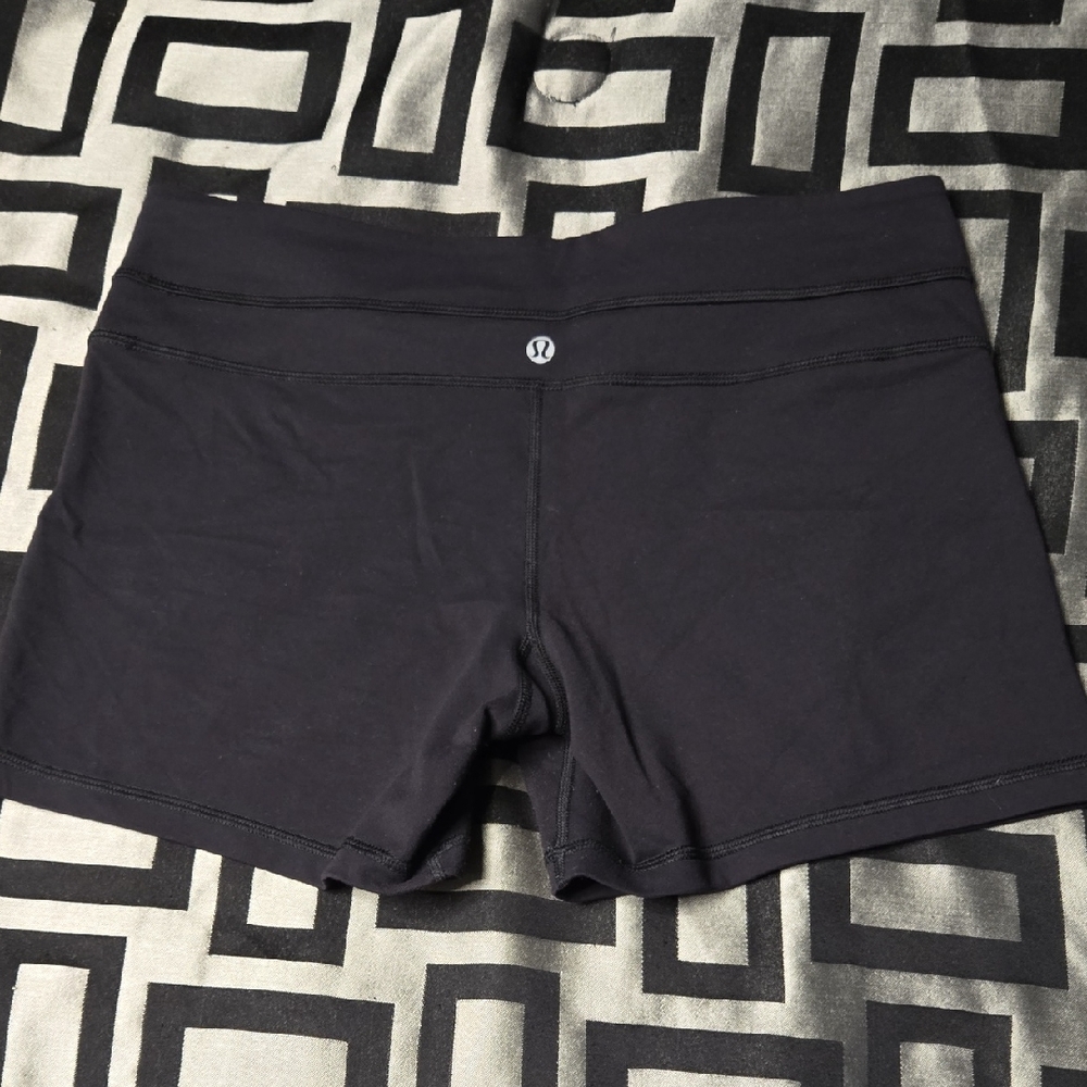 In The Groove Lululemon Shorts Sz 10